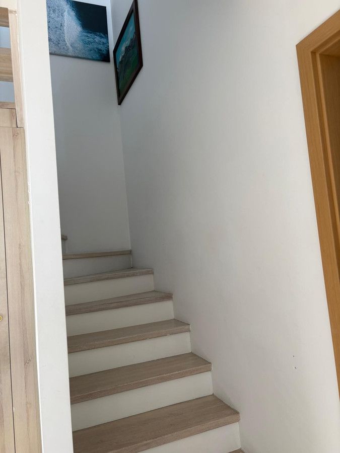 Mieszkanie 4-pokojowe Kielanówka. Zdjęcie 14