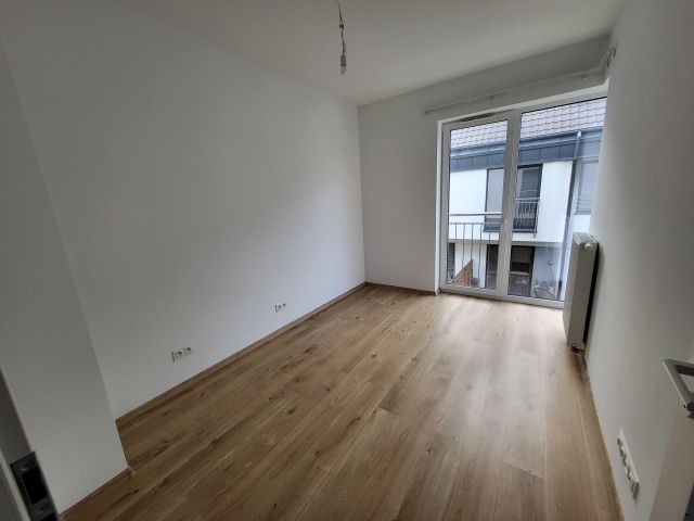 Mieszkanie 4-pokojowe Pruszków Bąki, ul. Marii Skłodowskiej-Curie. Zdjęcie 8