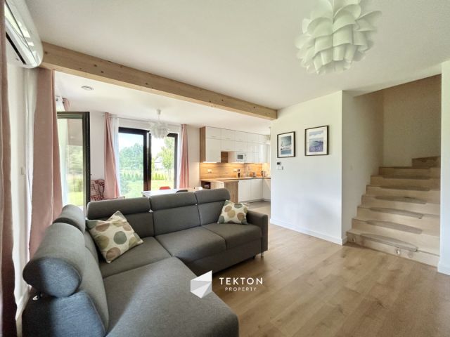 dom wolnostojący, 5 pokoi Winiec. Zdjęcie 1