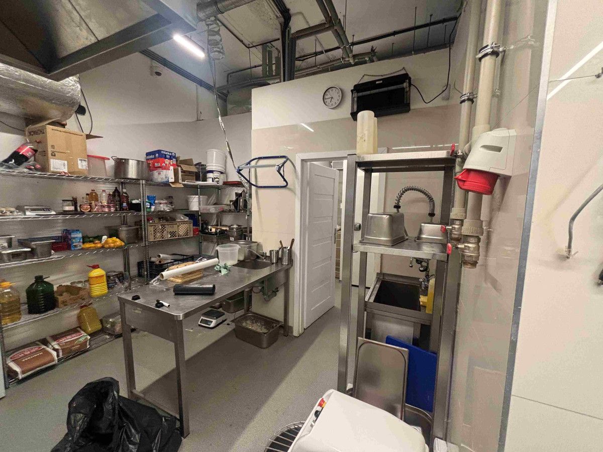 Lokal Kraków Zabłocie, ul. Tadeusza Romanowicza. Zdjęcie 5