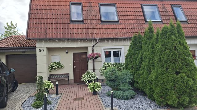 bliźniak, 4 pokoje Włynkówko, ul. Aleja Różana. Zdjęcie 1