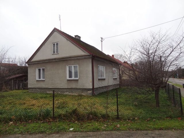 dom wolnostojący, 2 pokoje Nisko, ul. Prymasa Stefana Wyszyńskiego. Zdjęcie 1