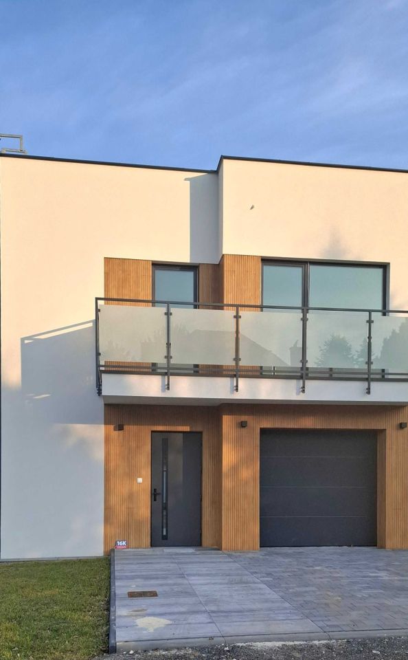 bliźniak, 4 pokoje Piotrków Trybunalski, ul. Świerczowska. Zdjęcie 1