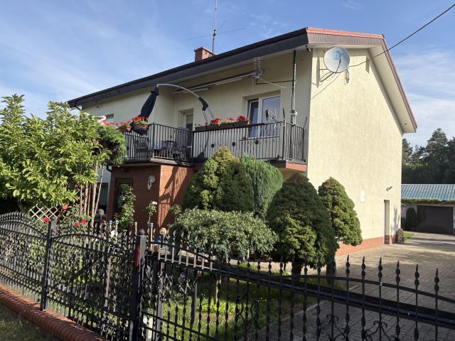 dom wolnostojący, 5 pokoi Gorzów Wielkopolski Karnin, ul. Stanisława Knaka. Zdjęcie 1