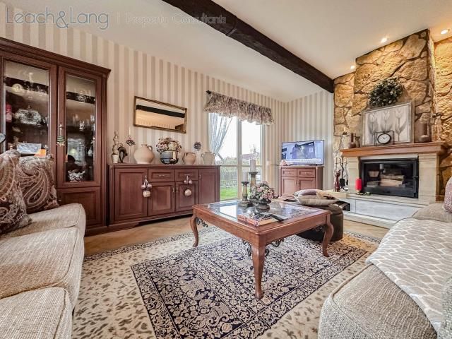 dom wolnostojący, 4 pokoje Michałowice Komora. Zdjęcie 3