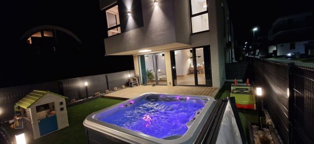 bliźniak, 4 pokoje Warszawa Białołęka, Ostrodzka. Zdjęcie 1