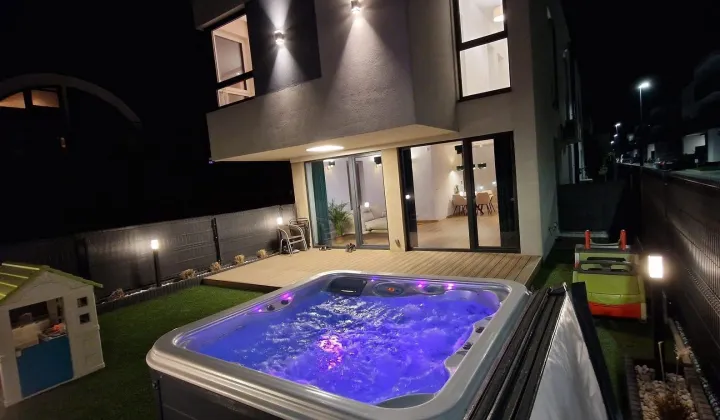 bliźniak, 4 pokoje Warszawa Białołęka, Ostrodzka