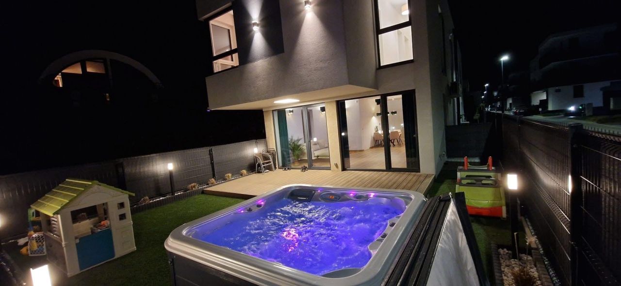 bliźniak, 4 pokoje Warszawa Białołęka, Ostrodzka. Zdjęcie 1