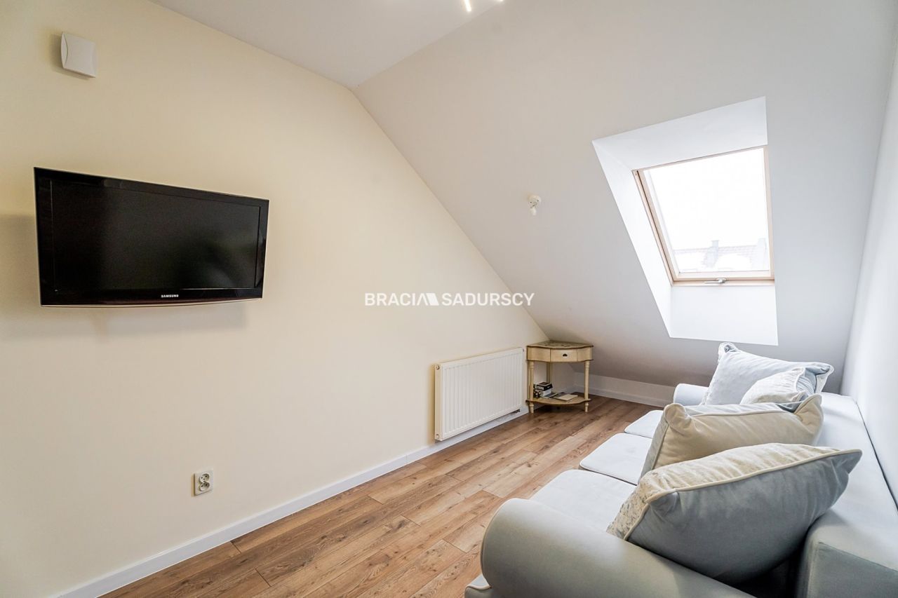 Mieszkanie 4-pokojowe Kraków Swoszowice, ul. Leona Petrażyckiego. Zdjęcie 14