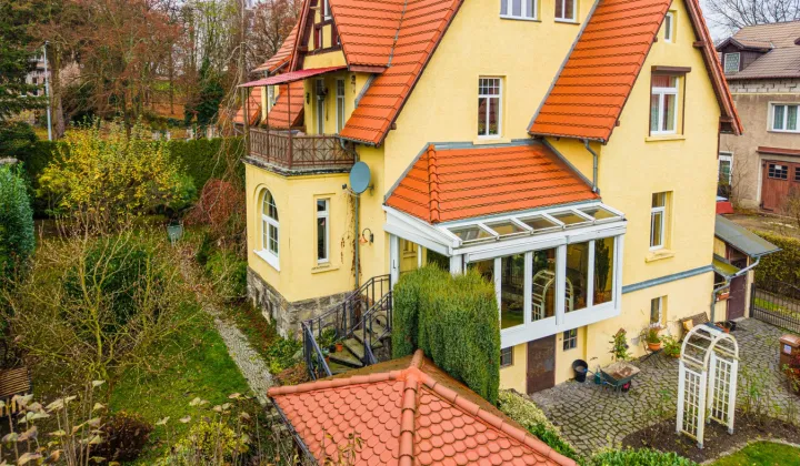 dom wolnostojący, 4 pokoje Bolesławiec, ul. Willowa