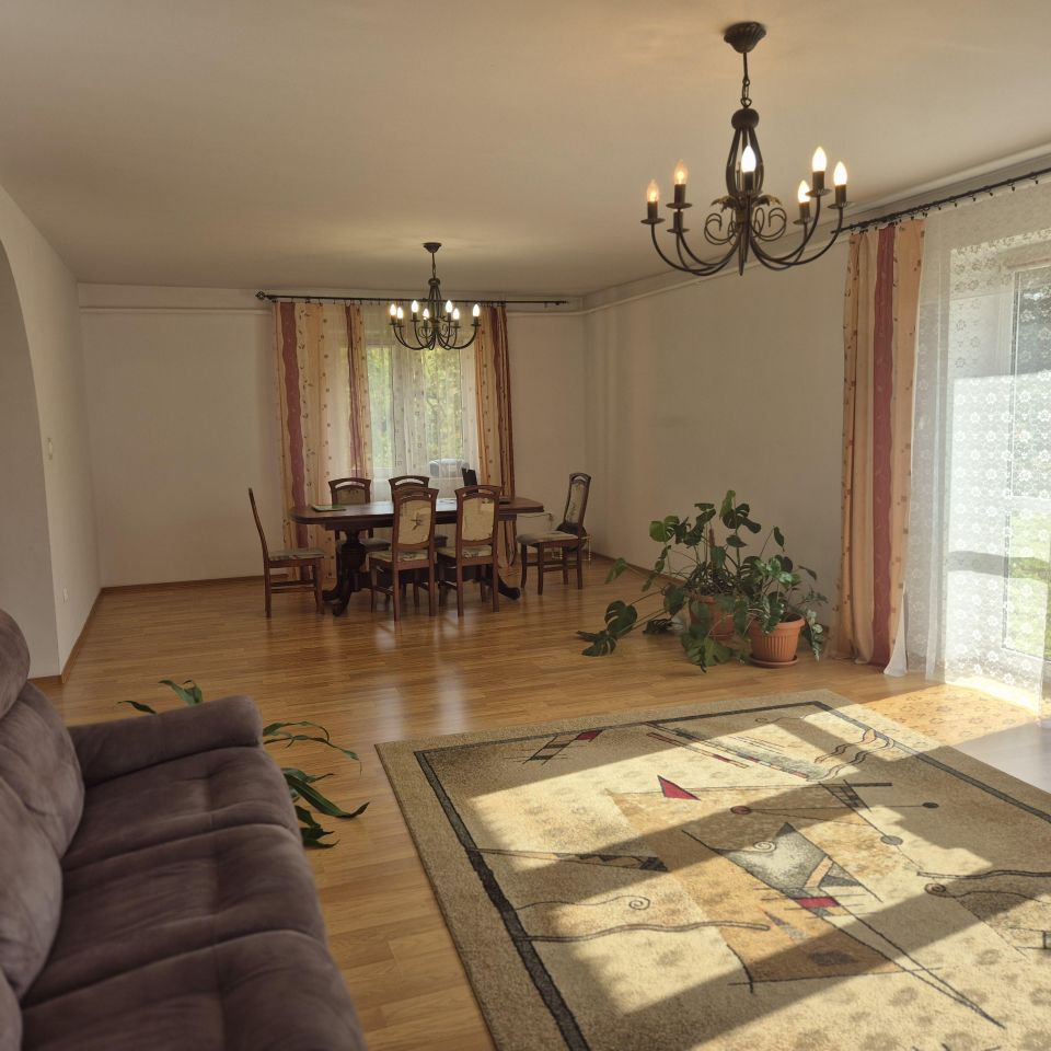 dom wolnostojący, 5 pokoi Strażów. Zdjęcie 9