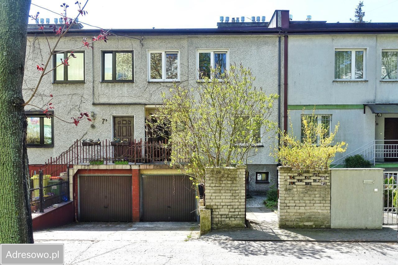 dom szeregowy, 5 pokoi Pabianice Centrum, ul. Piotra Bardowskiego
