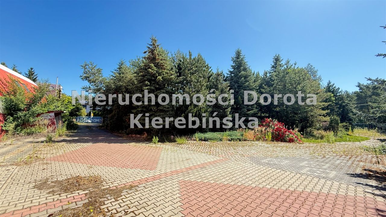 Hala/magazyn Ujazd. Zdjęcie 14