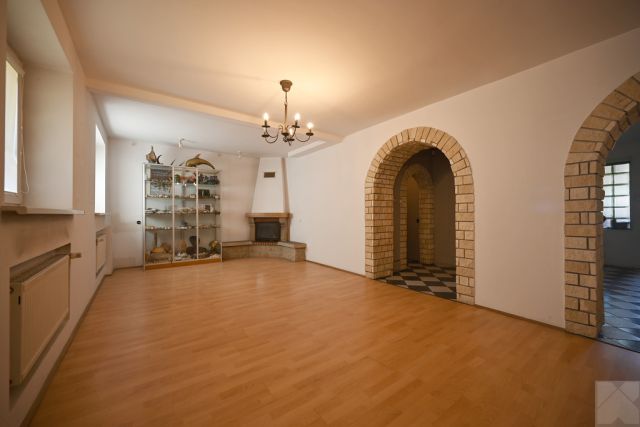 dom wolnostojący, 7 pokoi Kraków Kliny, ul. Wincentego Kadłubka. Zdjęcie 1