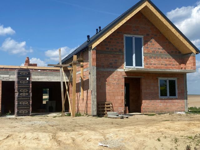 dom wolnostojący, 5 pokoi Mokra. Zdjęcie 1