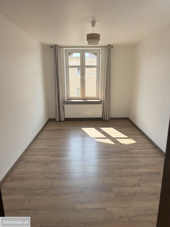 Mieszkanie 6-pokojowe Jelenia Góra Centrum, ul. Adama Mickiewicza. Zdjęcie 14