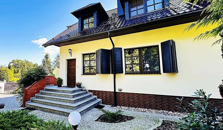 dom wolnostojący, 5 pokoi Sobótka