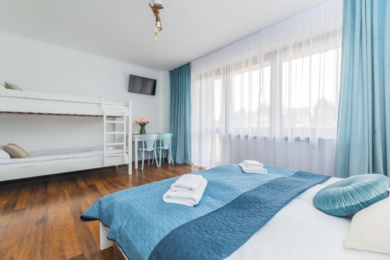 dom wolnostojący, 8 pokoi Stegna, ul. Sportowa. Zdjęcie 12