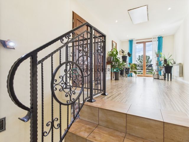 dom wolnostojący, 5 pokoi Złotoria. Zdjęcie 10