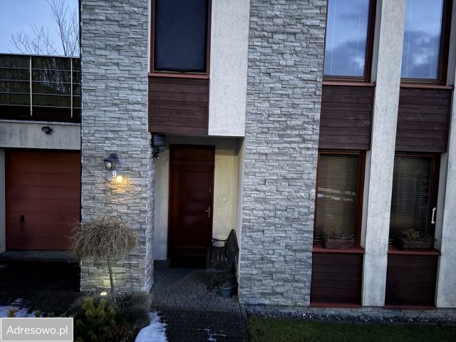 dom wolnostojący, 5 pokoi Masłomiąca, ul. Jesionowa. Zdjęcie 1