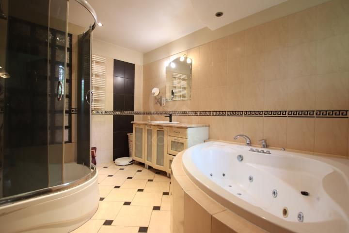 dom wolnostojący, 17 pokoi Wrocław, ul. Krzycka. Zdjęcie 12