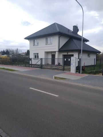dom wolnostojący, 6 pokoi Wieliszew, ul. Polna. Zdjęcie 1