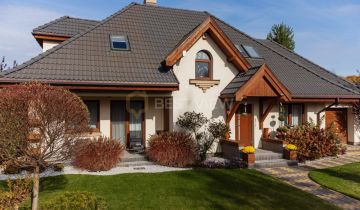 dom wolnostojący, 6 pokoi Kąty, ul. Spacerowa