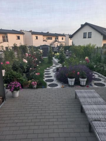 dom szeregowy, 4 pokoje Dąbrowa, ul. Admirała Andrzeja Karwety. Zdjęcie 1