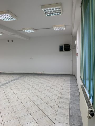 Biuro Marki, al. marsz. Józefa Piłsudskiego. Zdjęcie 1