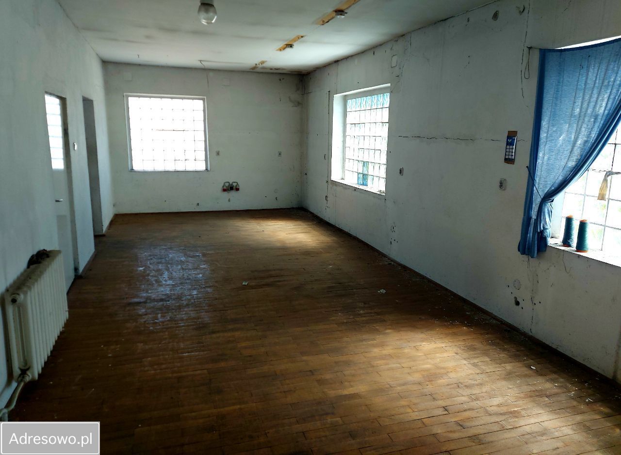 Lokal Łowicz, ul. gen. Brygady Stanisława Grzmot-Skotnickiego. Zdjęcie 6