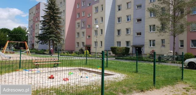 Mieszkanie 3-pokojowe Jelenia Góra Zabobrze, ul. Józefa Elsnera. Zdjęcie 1