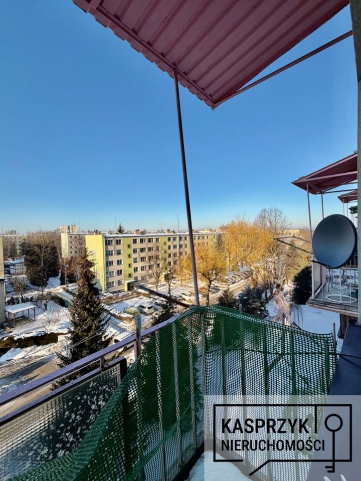 Mieszkanie 3-pokojowe Krosno, ul. Bohaterów Westerplatte. Zdjęcie 3