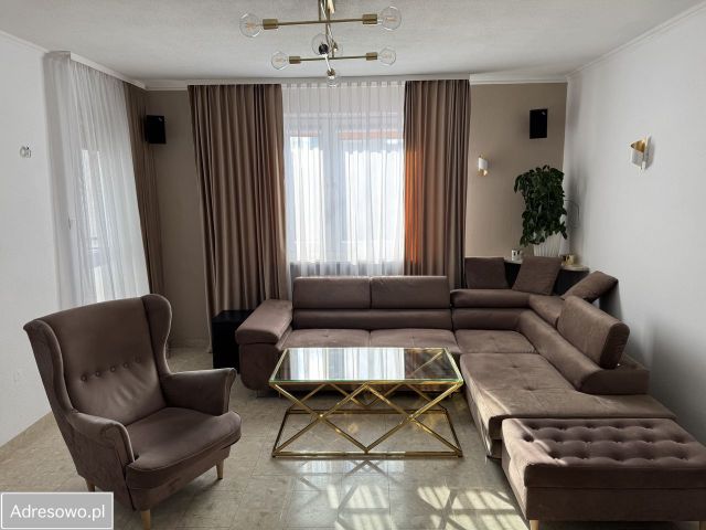 Mieszkanie 3-pokojowe Warszawa Gocław, ul. Stanisława Mikołajczyka. Zdjęcie 1