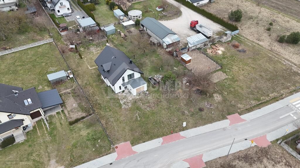 dom wolnostojący, 4 pokoje Kowala. Zdjęcie 12