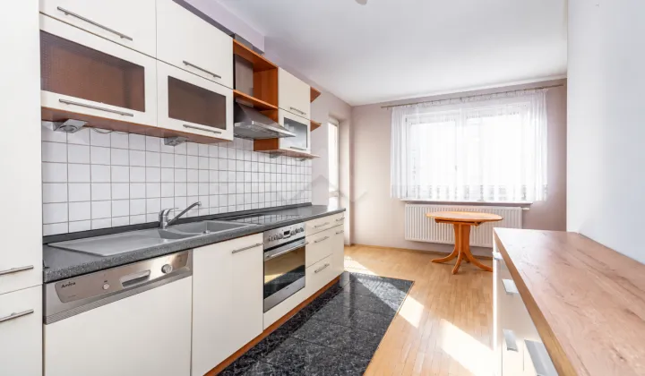 Mieszkanie 3-pokojowe Kraków Kurdwanów, ul. Marii i Bolesława Wysłouchów