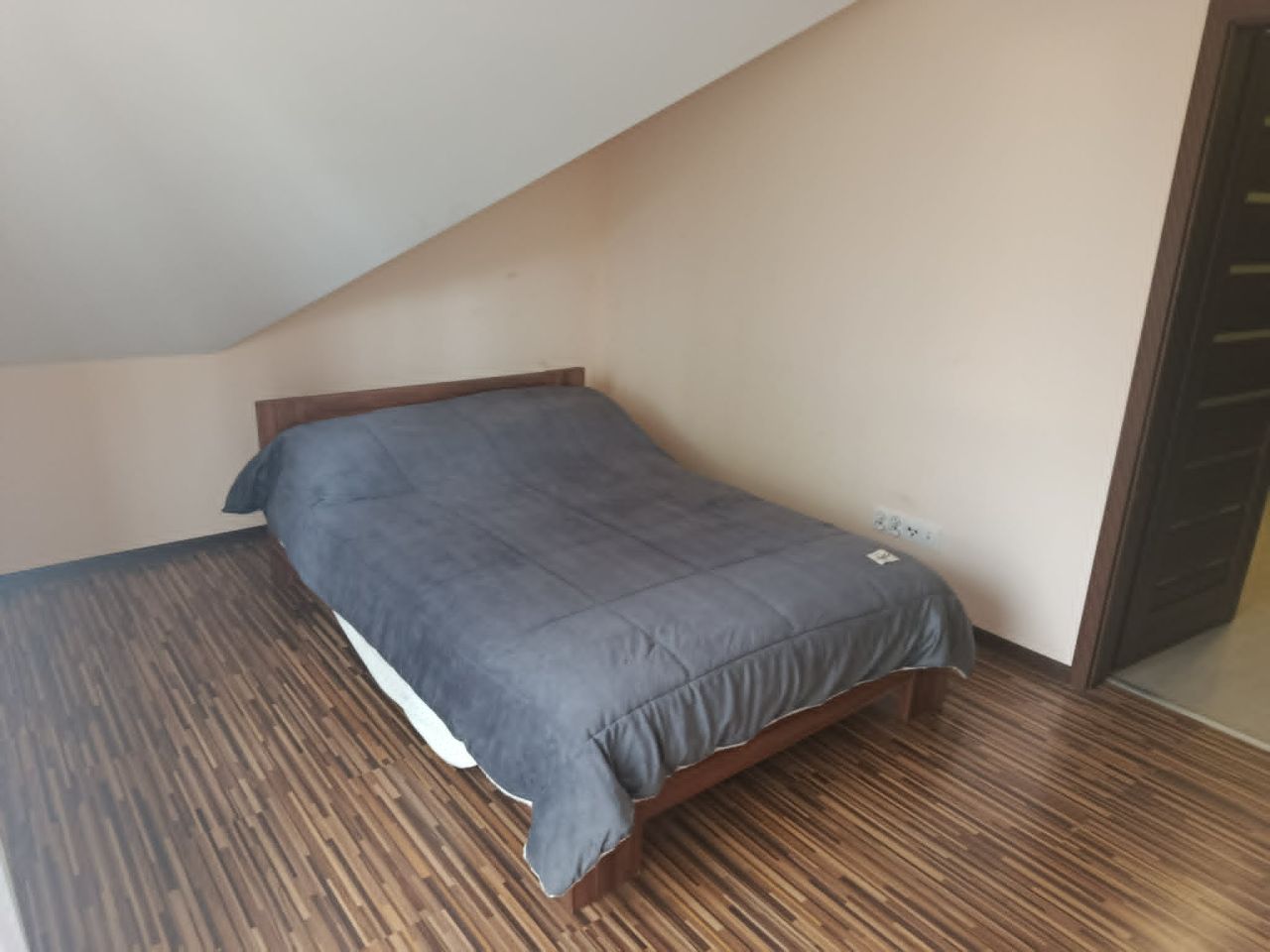 dom wolnostojący, 7 pokoi Kazimierzów. Zdjęcie 18