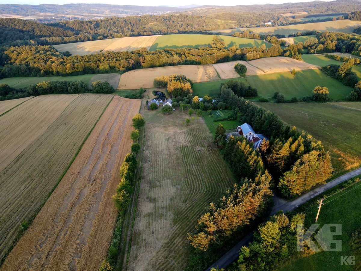 dom wolnostojący, 3 pokoje Zboiska. Zdjęcie 9