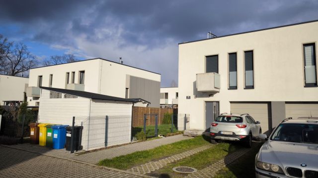 bliźniak, 3 pokoje Wrocław Złotniki, ul. Zakopiańska. Zdjęcie 1