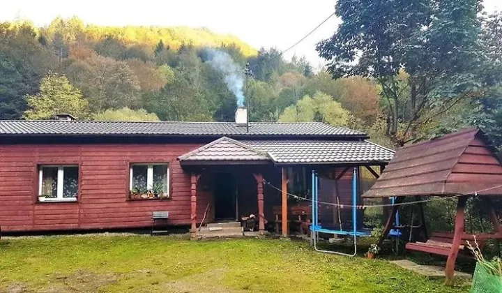 dom wolnostojący, 5 pokoi Nasiczne