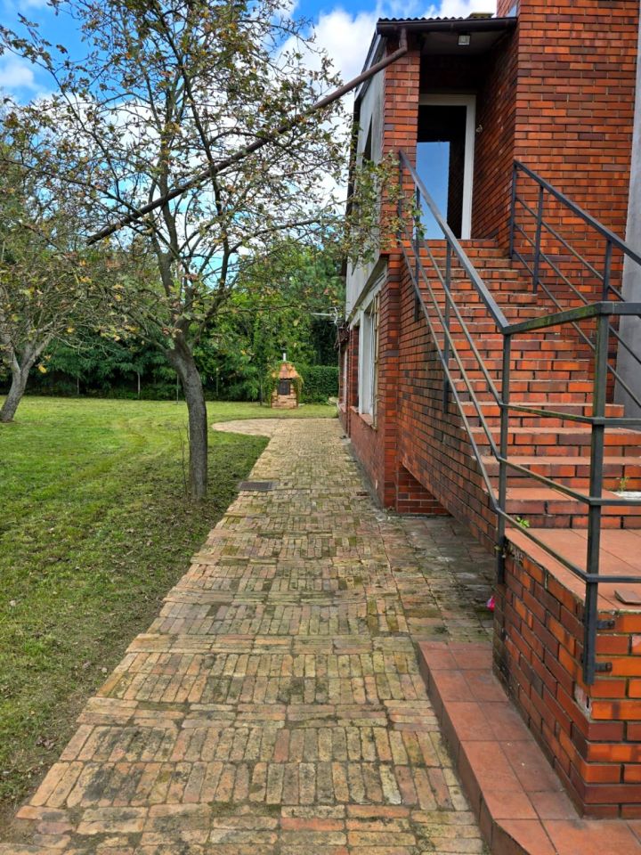 dom wolnostojący, 8 pokoi Chrząstowo. Zdjęcie 2