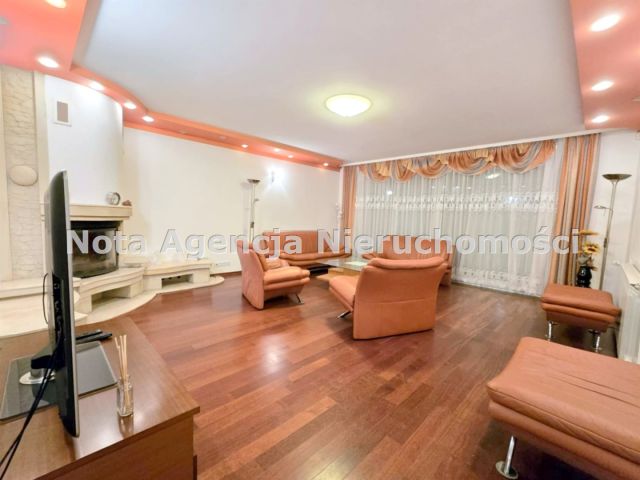 bliźniak, 6 pokoi Wałbrzych Piaskowa Góra. Zdjęcie 4