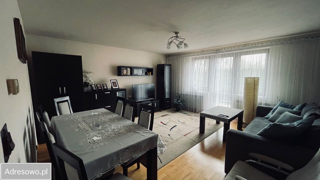 dom wolnostojący, 7 pokoi Bełchatów