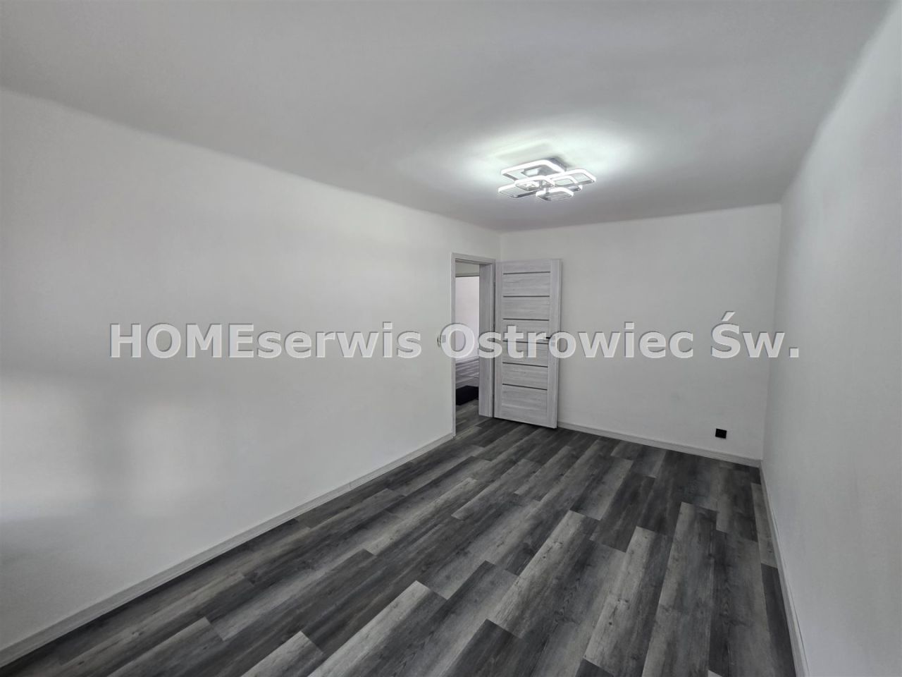 Mieszkanie 3-pokojowe Ostrowiec Świętokrzyski Centrum. Zdjęcie 11