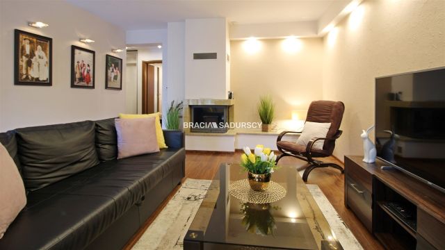 Mieszkanie 3-pokojowe Kościelisko, ul. Nędzy Kubińca. Zdjęcie 1