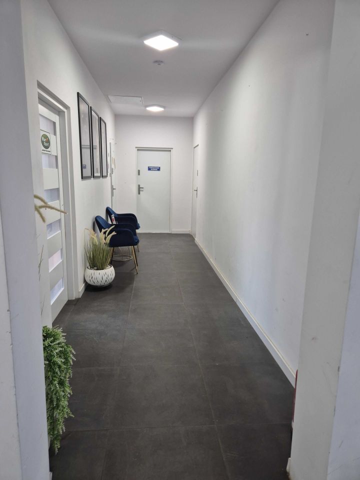 Biuro Gdańsk Orunia, ul. Trakt św. Wojciecha. Zdjęcie 4