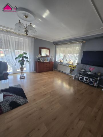 dom wolnostojący, 7 pokoi Kleczew, ul. 50-lecia Kopalni Konin. Zdjęcie 3