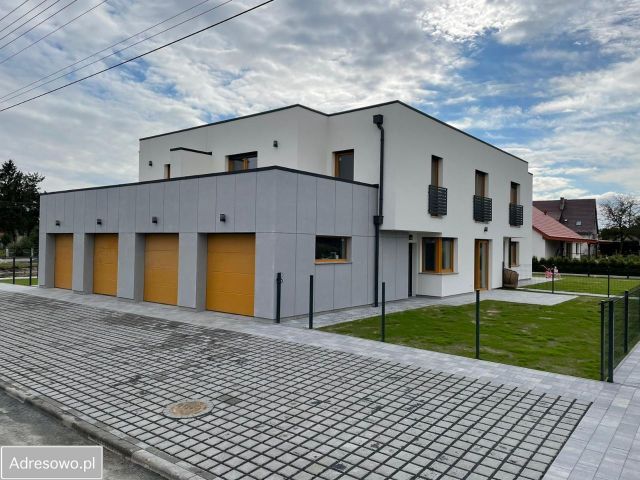 bliźniak, 5 pokoi Polska Nowa Wieś, ul. Zielona. Zdjęcie 1