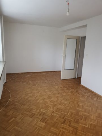 Mieszkanie 3-pokojowe Sulejówek, ul. Idzikowskiego. Zdjęcie 1