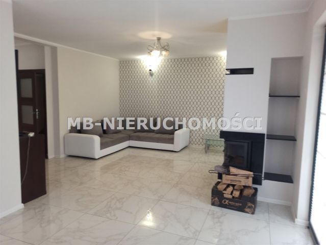 dom, 6 pokoi Nowa Wieś. Zdjęcie 3