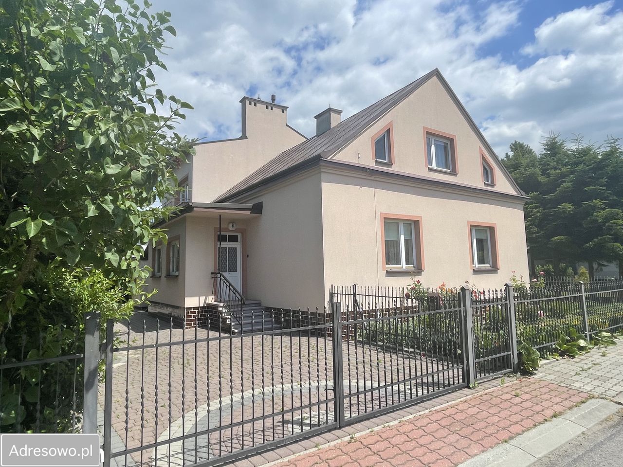 dom wolnostojący, 7 pokoi Kańczuga, ul. Bohaterów Westerplatte. Zdjęcie 2